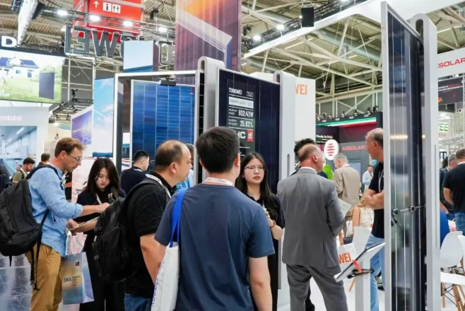 通威死磕“背面”！93.07%双面率组件重磅亮相Intersolar 2026！